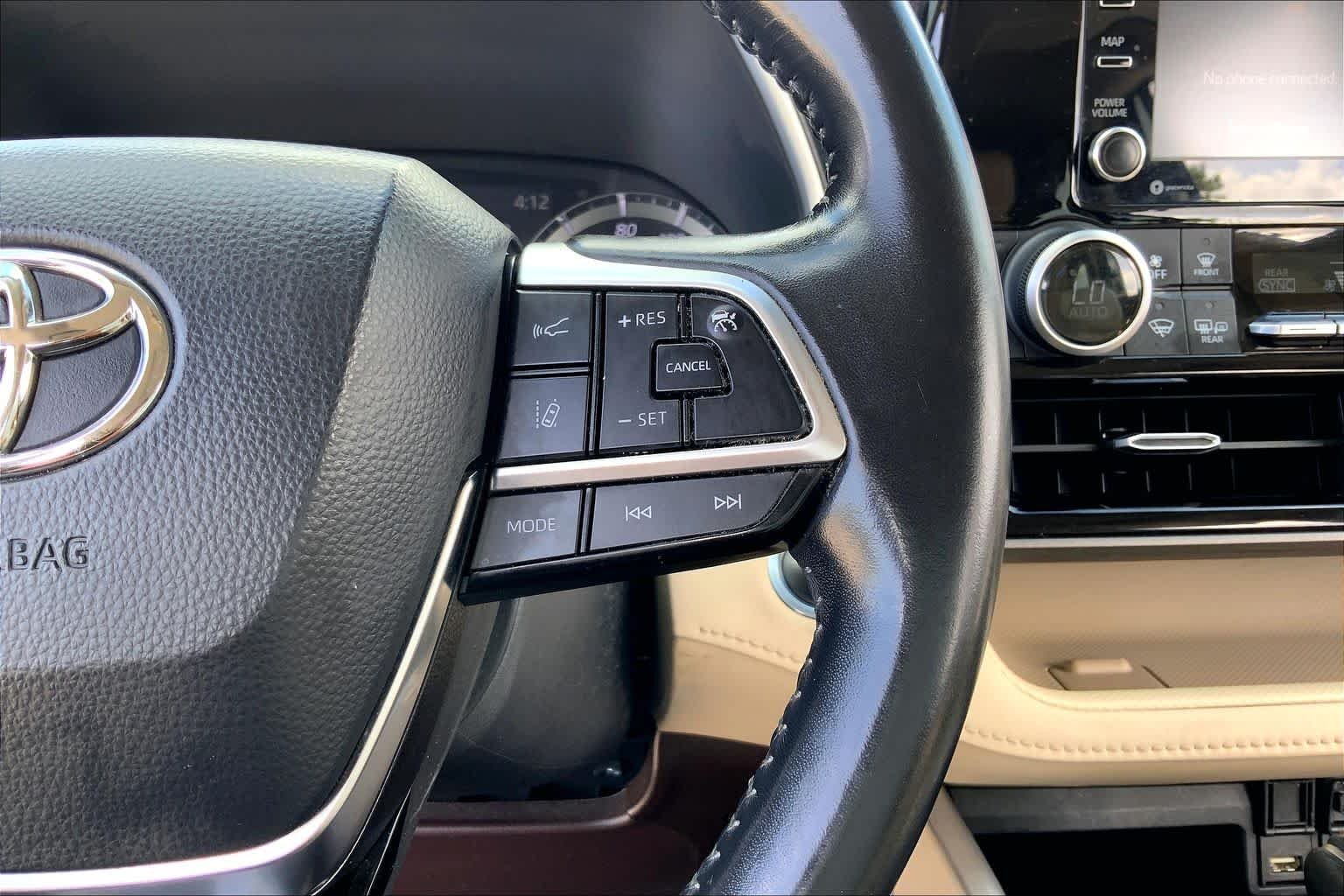 Used 2020 Opulent Amber Toyota XLE image 24