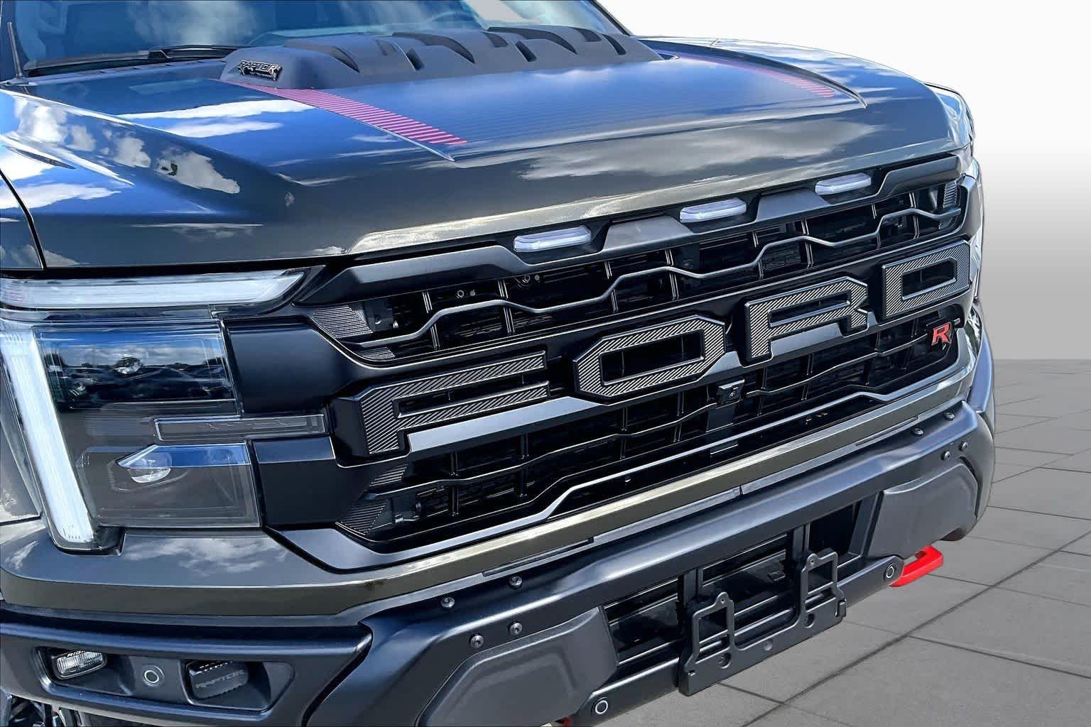 Used 2026 Shelter Green Ford Raptor image 28
