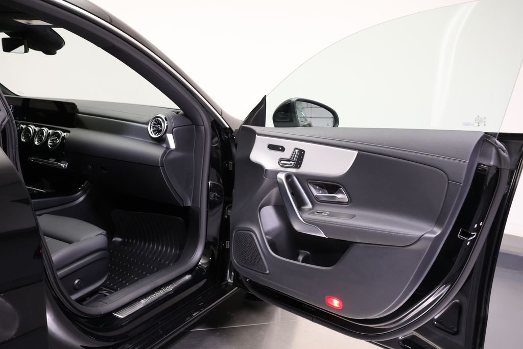 Certified Used 2026 Night Black Mercedes-Benz CLA 250 image 48