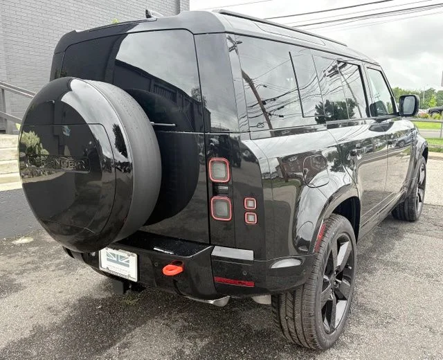 New 2026 Santorini Black Land Rover X image 8