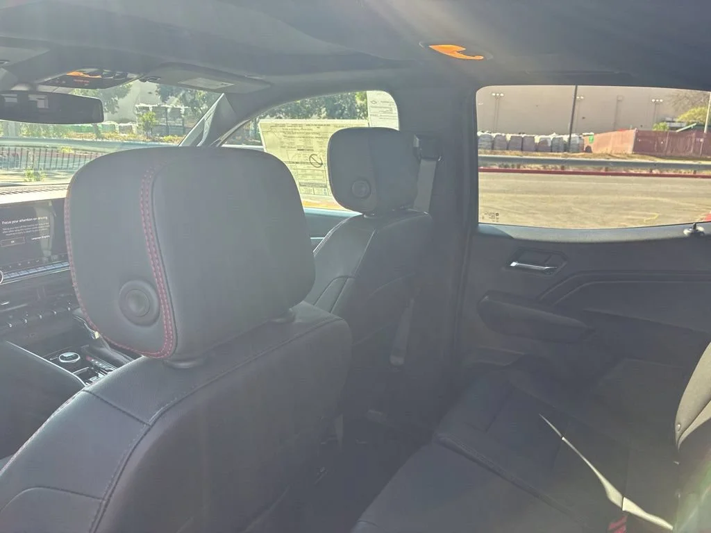 2026 Chevrolet Colorado Z71 - Photo 17