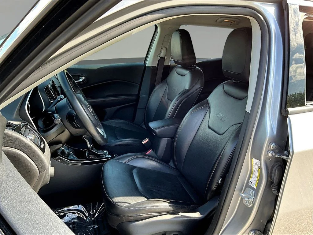 Certified Used 2019 Silver Jeep Limited image 23