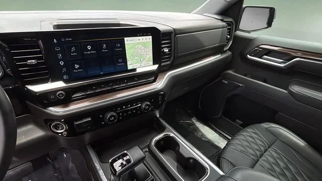 Used 2025 Cypress Gray Chevrolet LT Trail Boss image 24