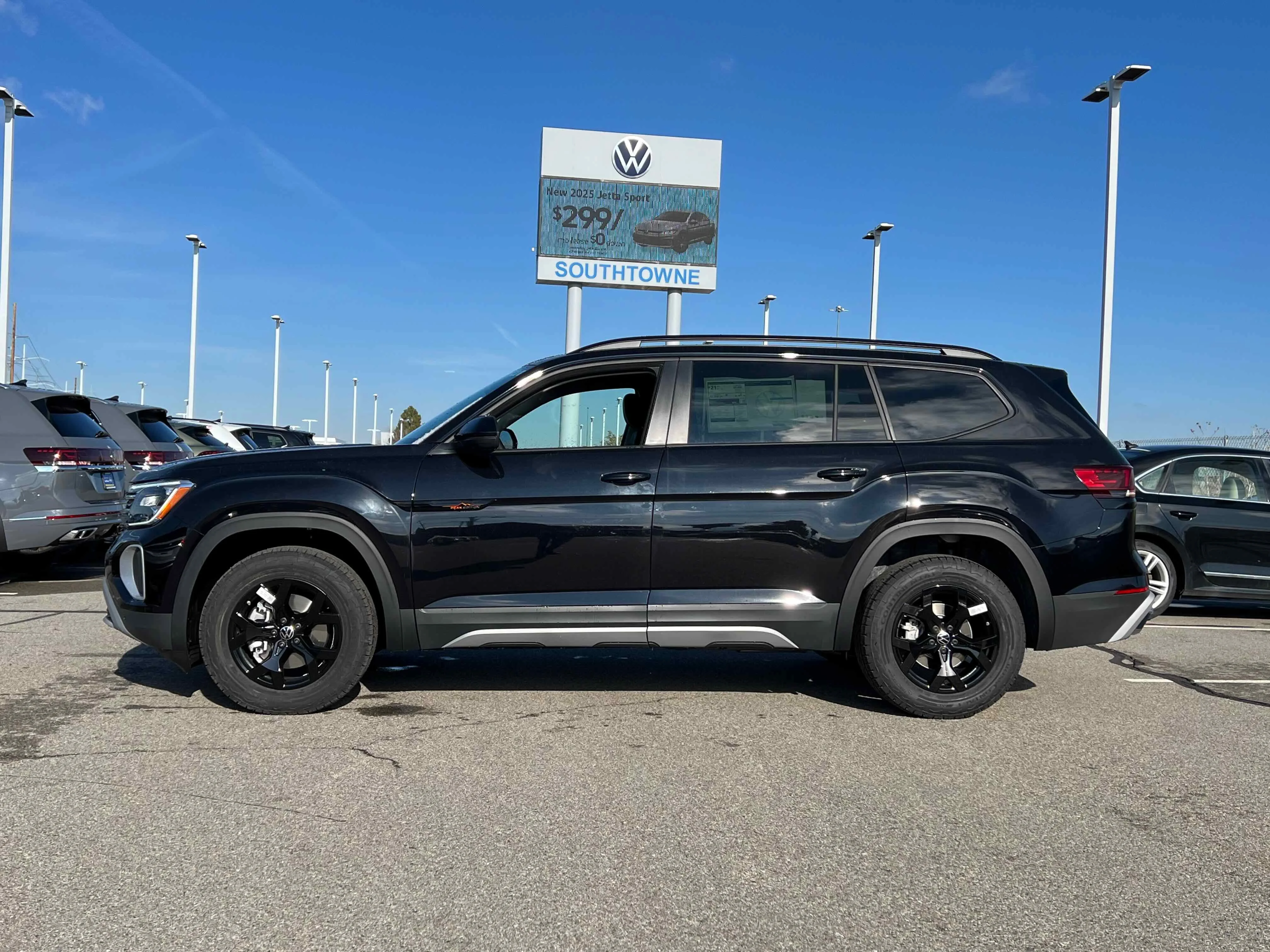 New 2026 Deep Black Volkswagen 2.0T Peak Edition image 2