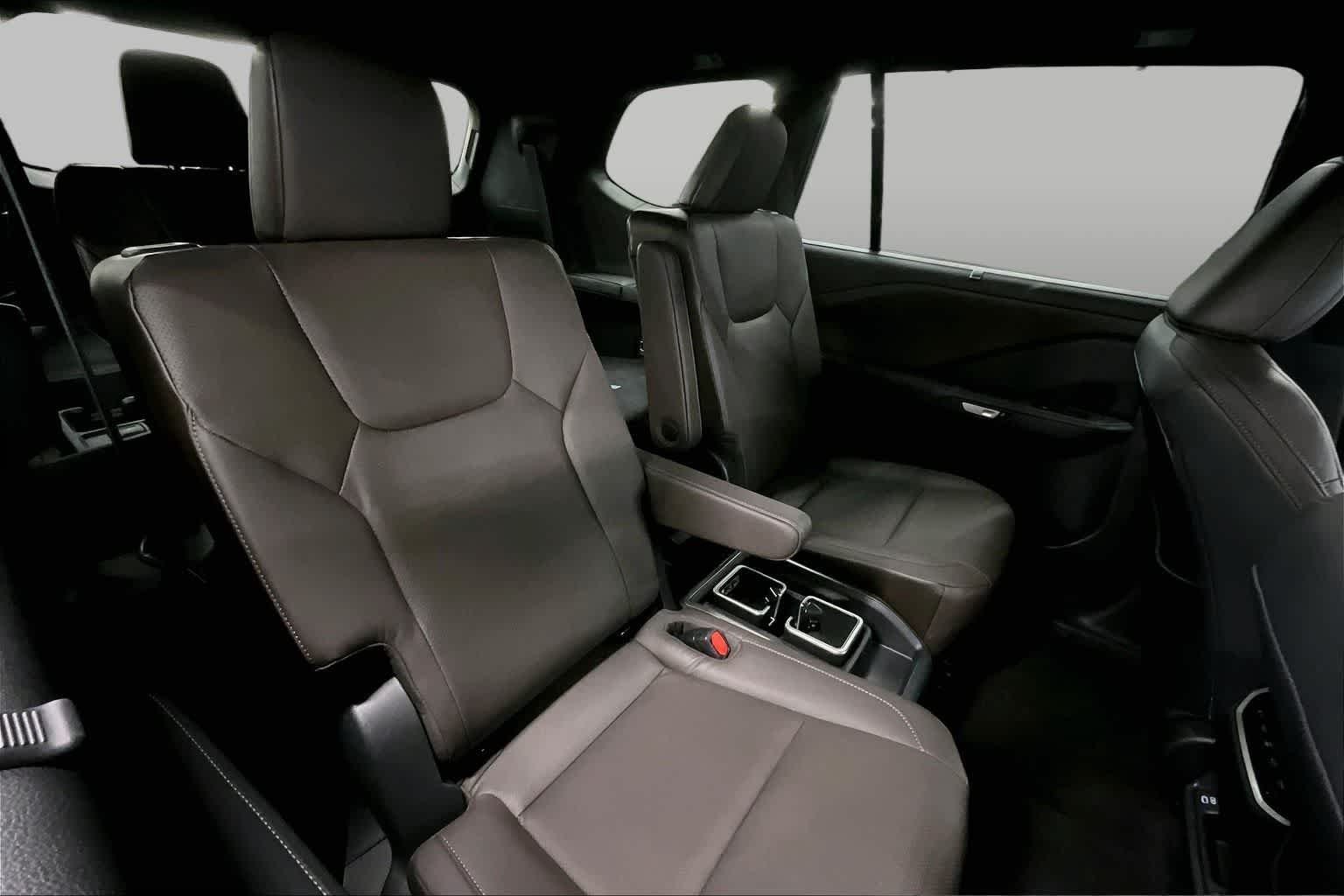 Certified Used 2024 Wind Chill Pearl Lexus Premium image 20