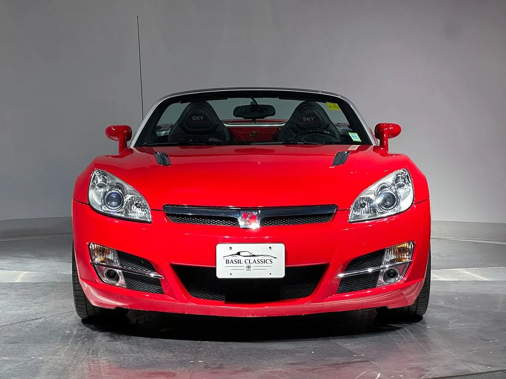 Used 2007 Red Saturn Base image 3