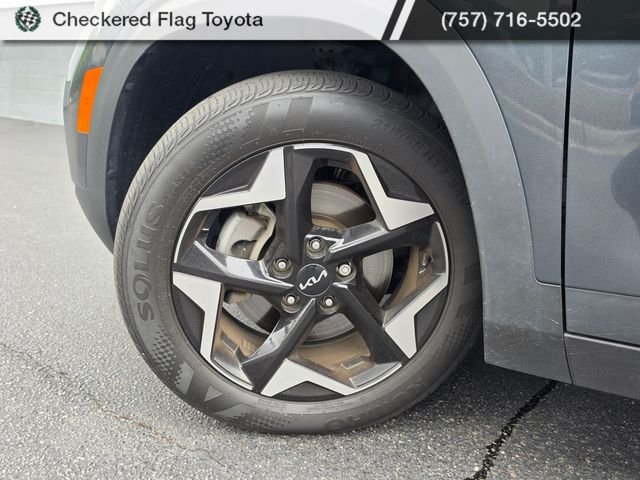 Used 2024 Gravity Gray Kia EX image 13