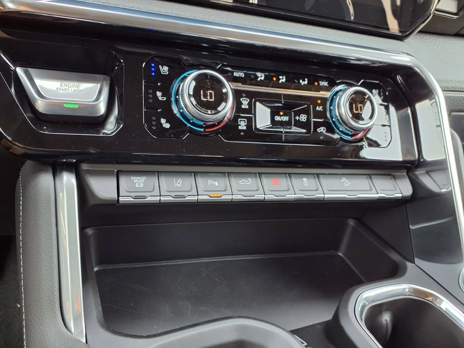 2026 GMC Sierra 2500HD Denali - Photo 6