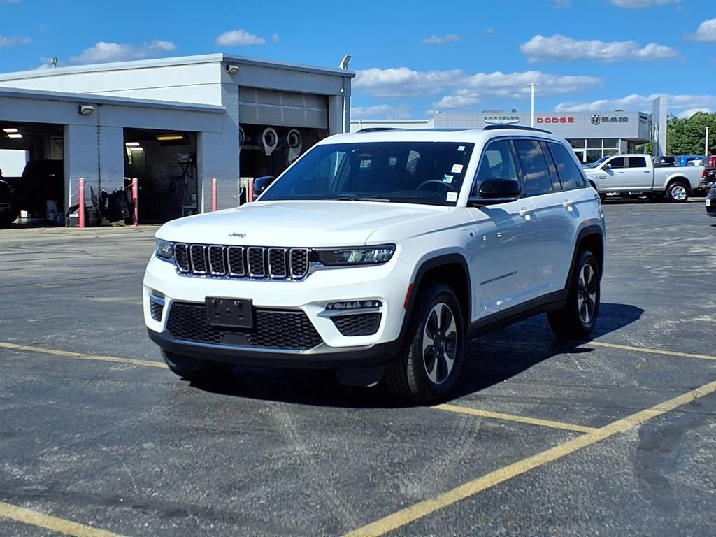 Used 2024 Jeep Grand Cherokee 4xe with VIN 1C4RJYB68RC116336 for sale in Kansas City