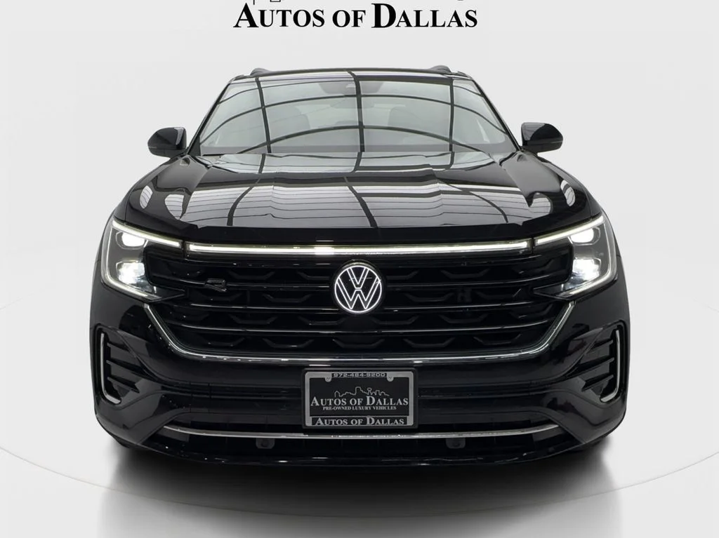 Used 2024 Black Volkswagen 2.0T SEL R-Line image 3