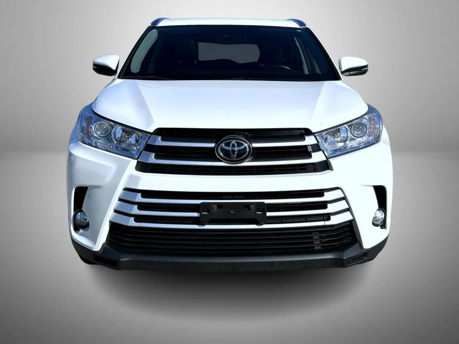 Used 2017 White Toyota XLE image 2