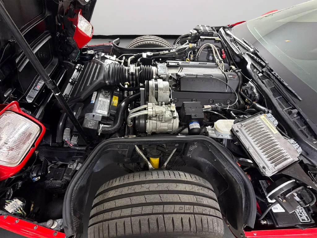 Used 1995  Chevrolet 2dr Convertible image 31