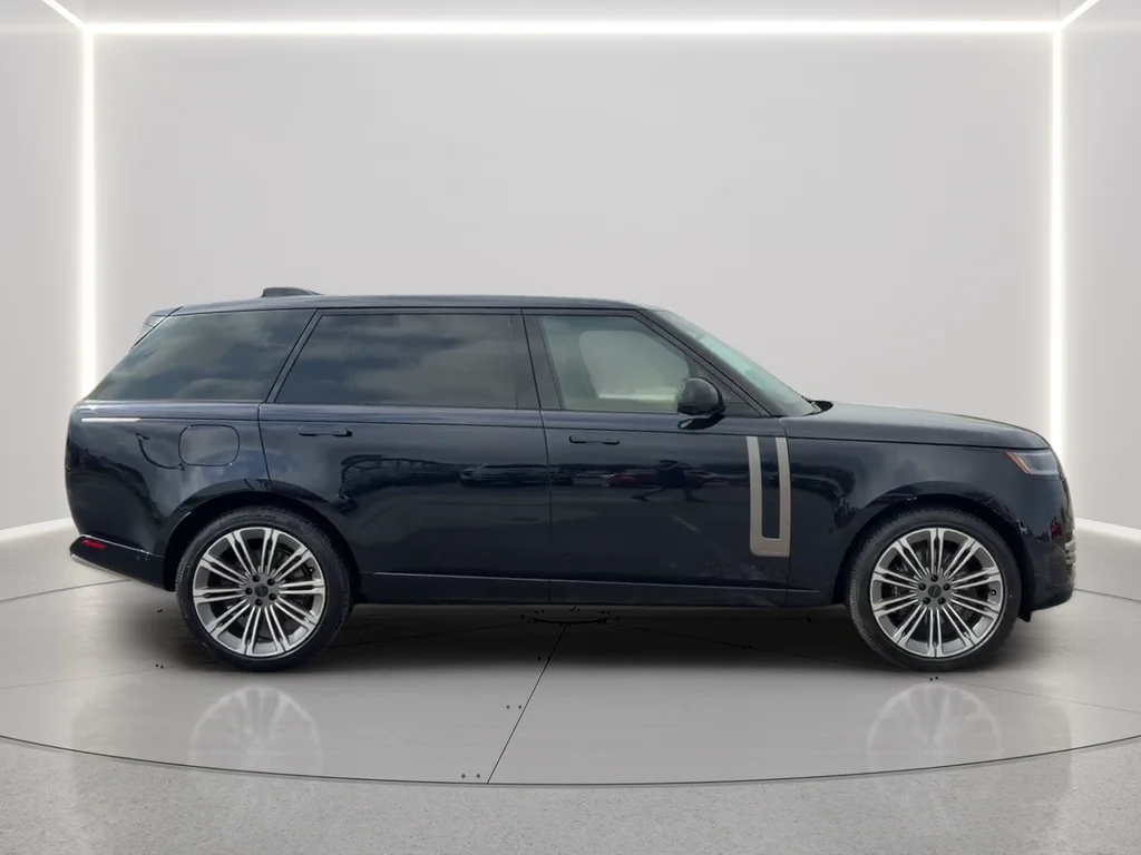 Used 2026 Blue Land Rover Autobiography image 4