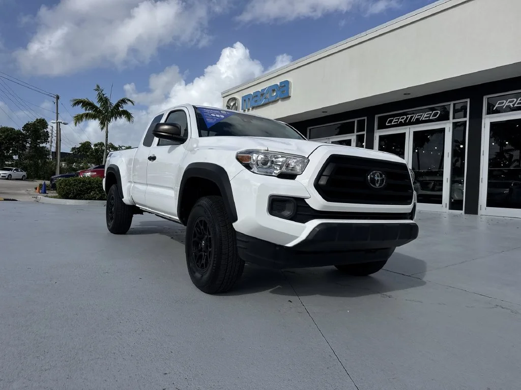 Used 2020 Super White Toyota SR image 30