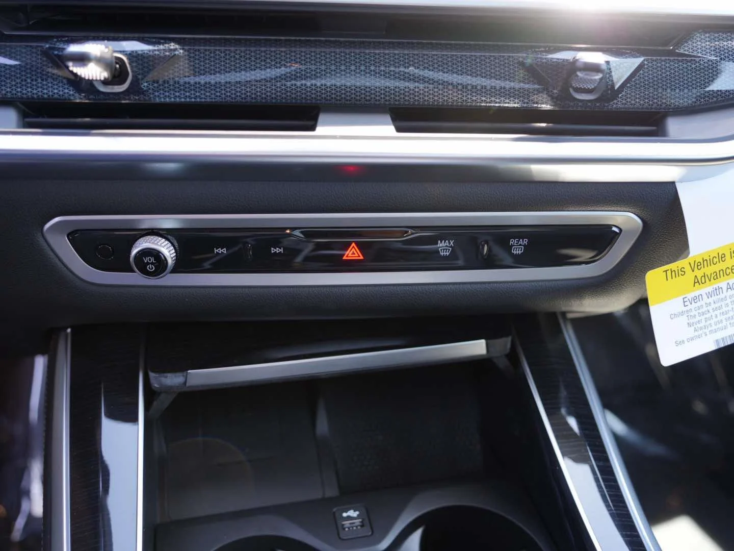 New 2026 Alpine White BMW sDrive40i image 21