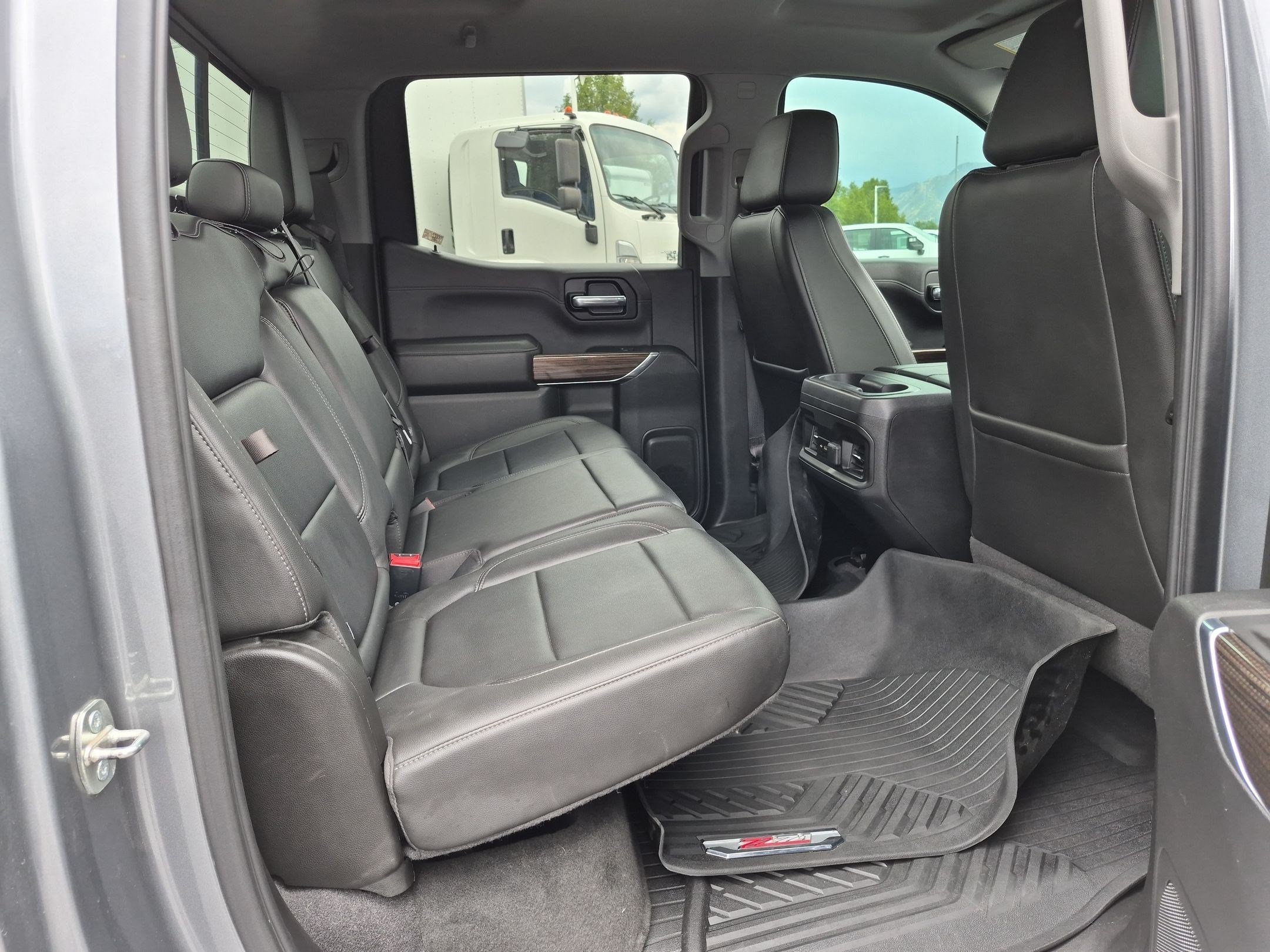 Used 2020 SATIN STEEL METALLIC Chevrolet LT Trail Boss image 27