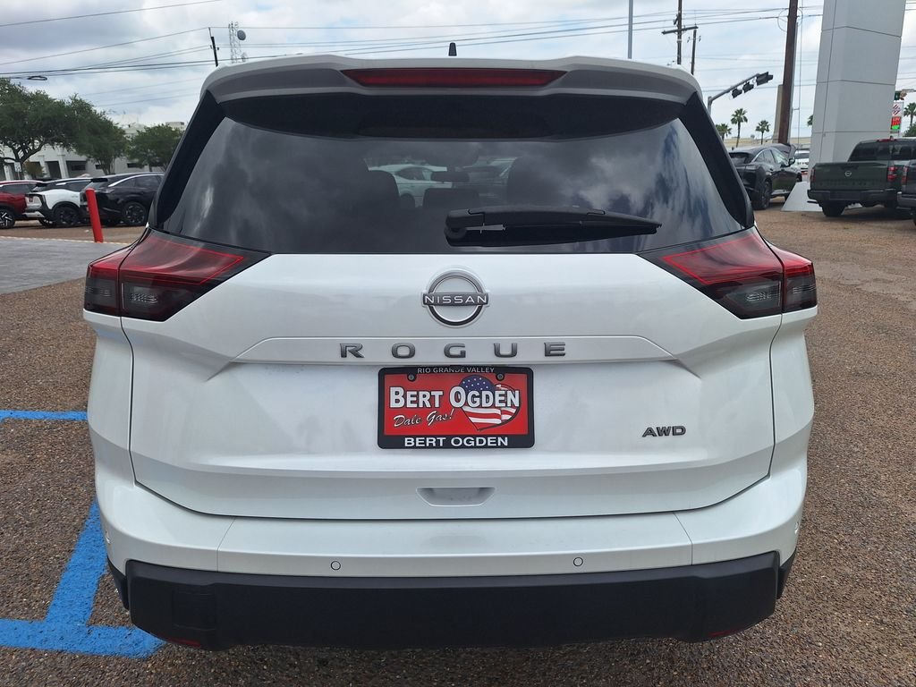 Used 2025 White Nissan S image 6