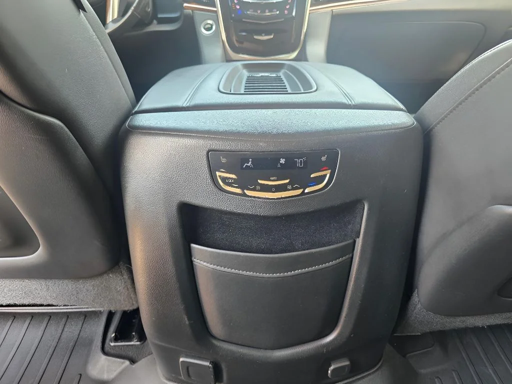 Used 2019 Radiant Silver Metallic Cadillac Luxury image 27