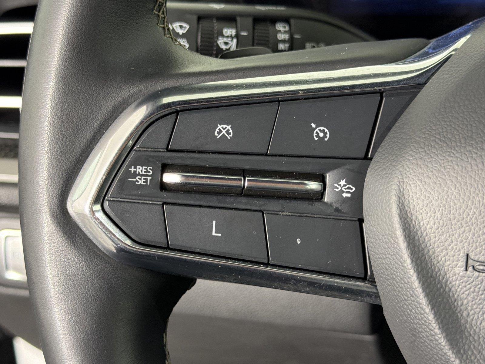 Used 2024 Summit White Chevrolet LT image 26