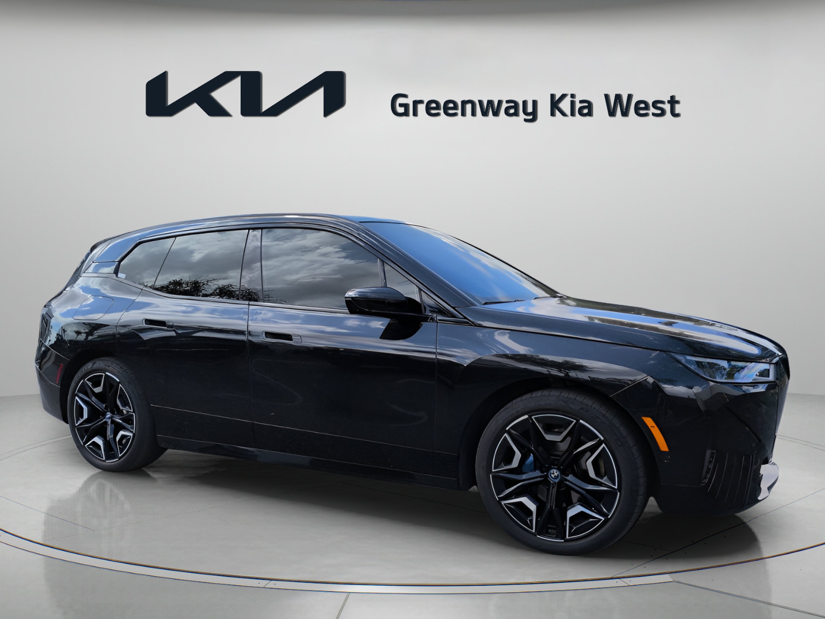 Used 2022 BMW iX Base with VIN WB523CF00NCK45679 for sale in Orlando, FL