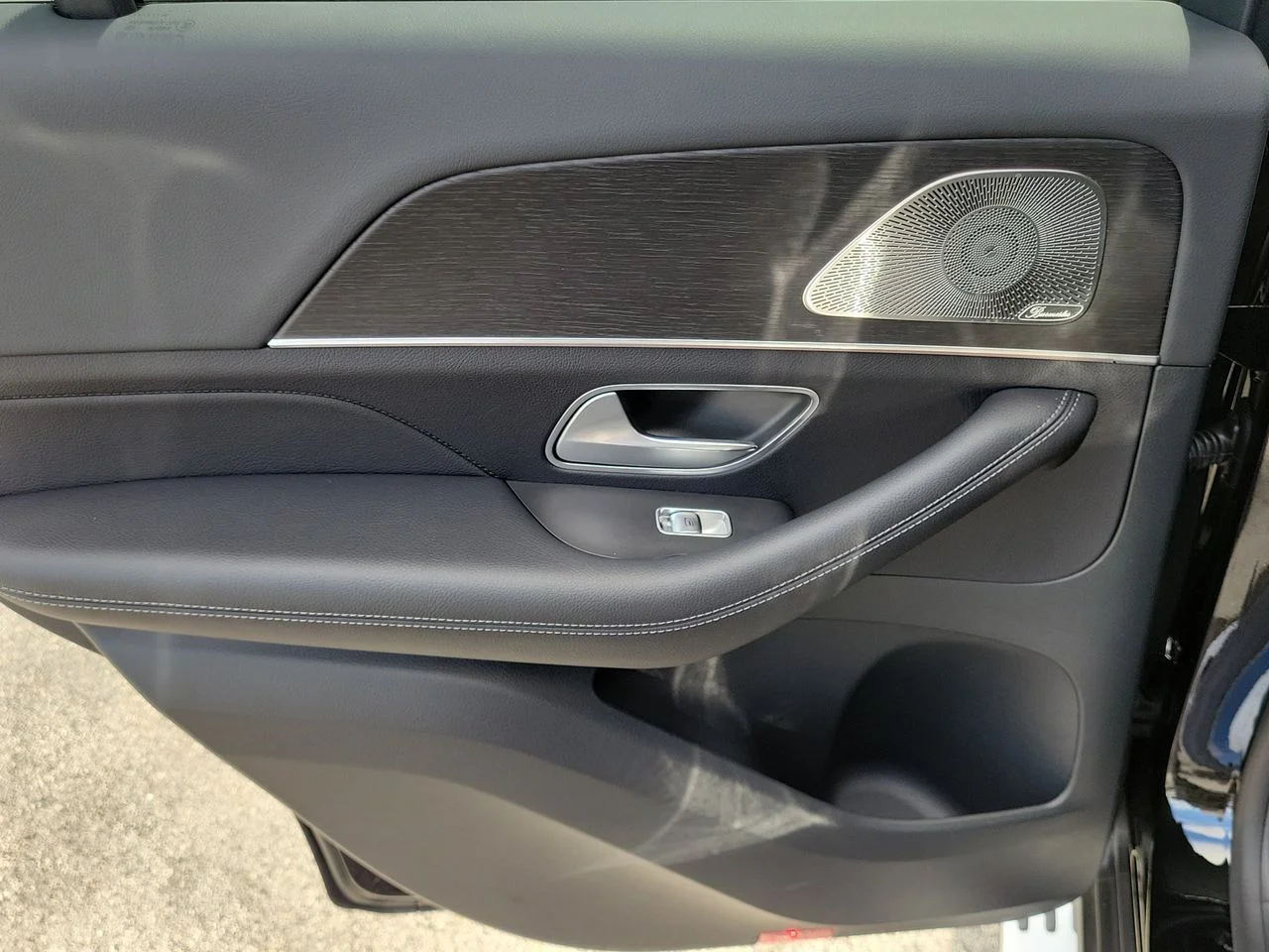 Certified Used 2026 Black Mercedes-Benz GLE 350 image 12