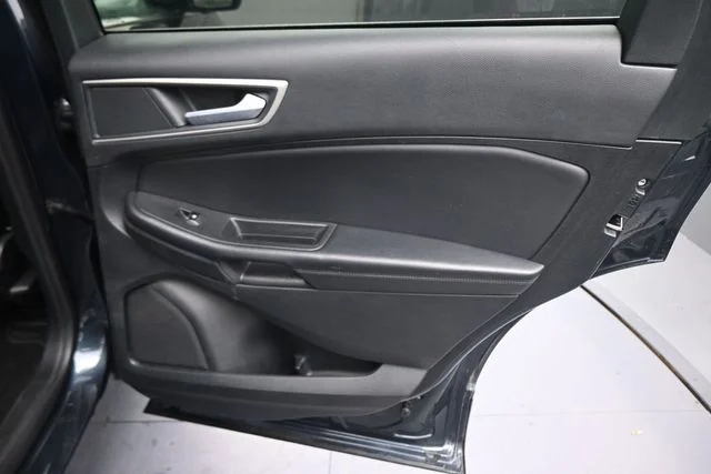 Used 2024 Blue Ford SEL image 15