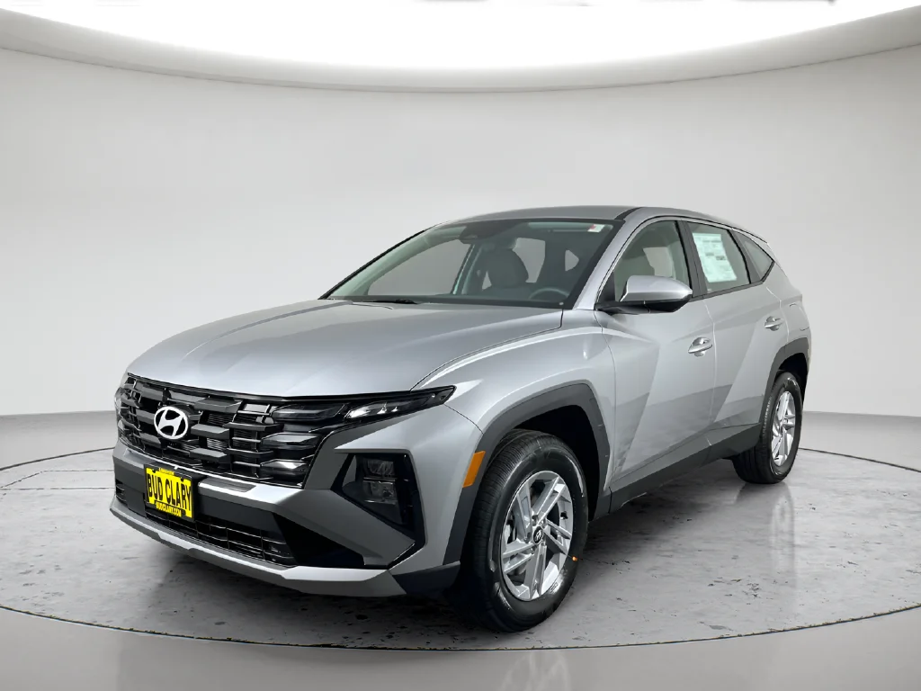New 2026 Silver Hyundai SE image 1