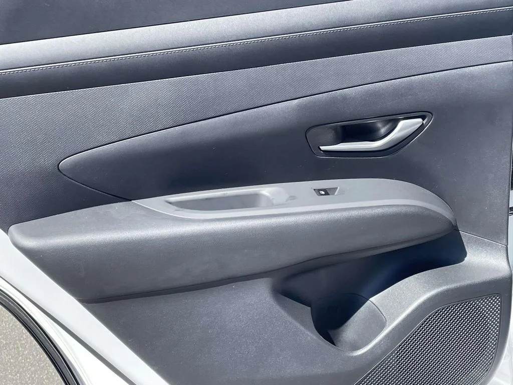 New 2026 White Hyundai SEL image 10