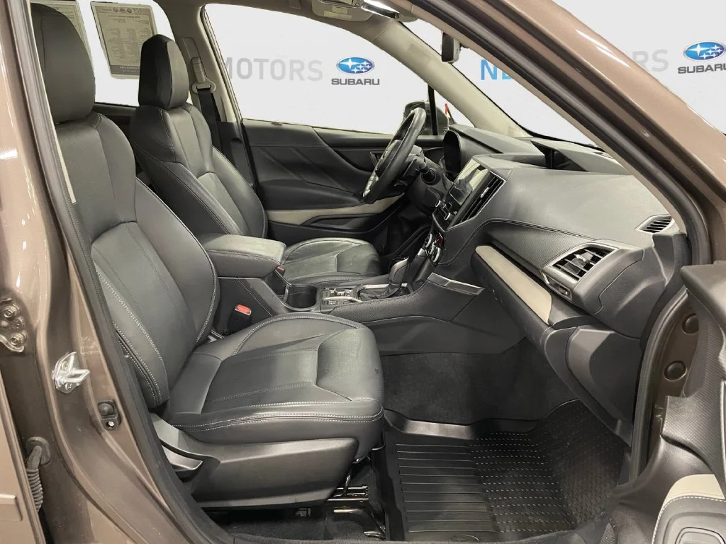 Used 2024 Brilliant Bronze Metallic Subaru Limited image 15