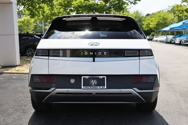Used 2023 Atlas White Hyundai SEL image 10