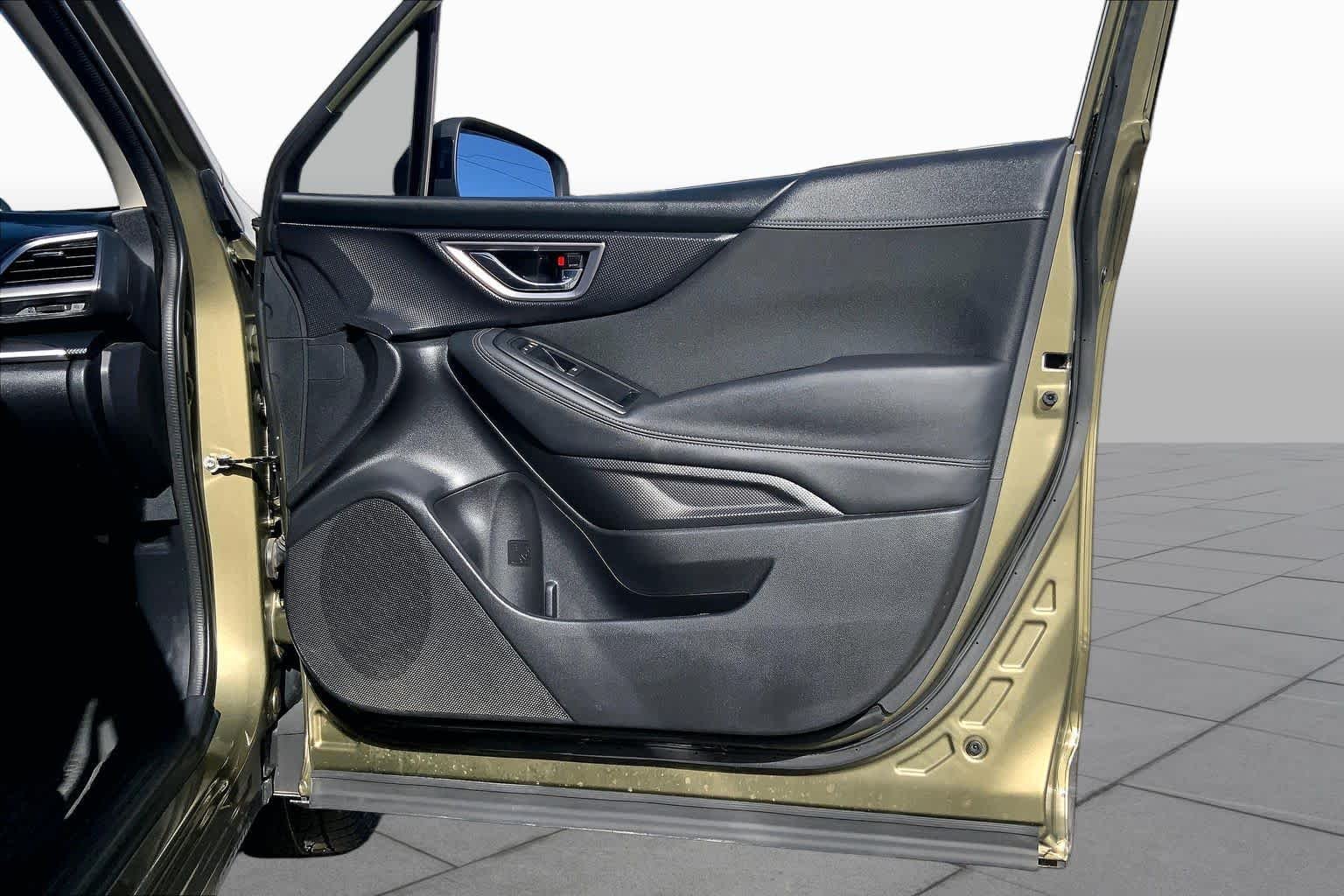 Used 2023 Autumn Green Metallic Subaru Premium image 20