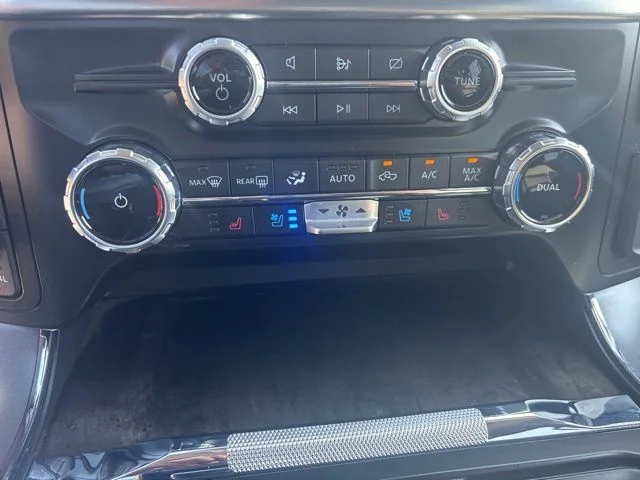Used 2023 Oxford White Ford Lariat image 21