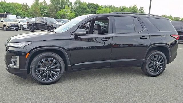 Used 2023 Mosaic Black Metallic Chevrolet RS image 6