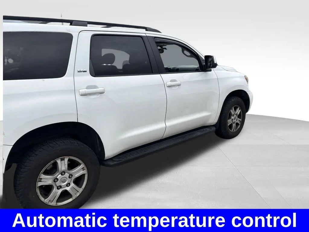 Used 2015 White Toyota SR5 image 8