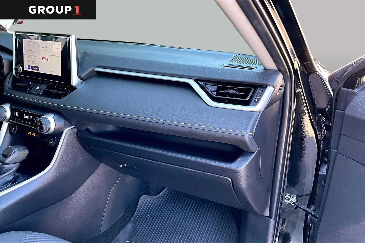 Used 2024 Midnight Black Metallic Toyota XLE image 19