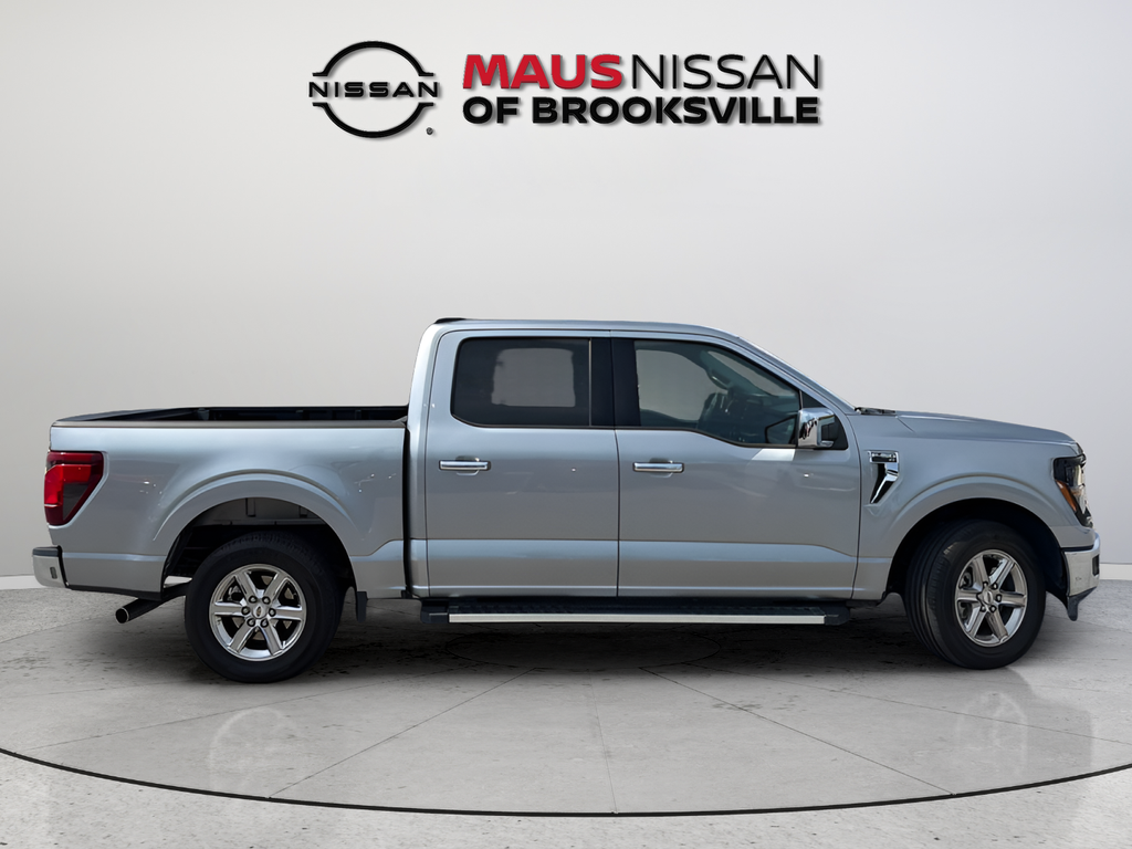Used 2025 Silver Ford XLT image 8