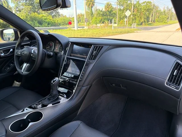 Used 2024 Black INFINITI SENSORY image 23