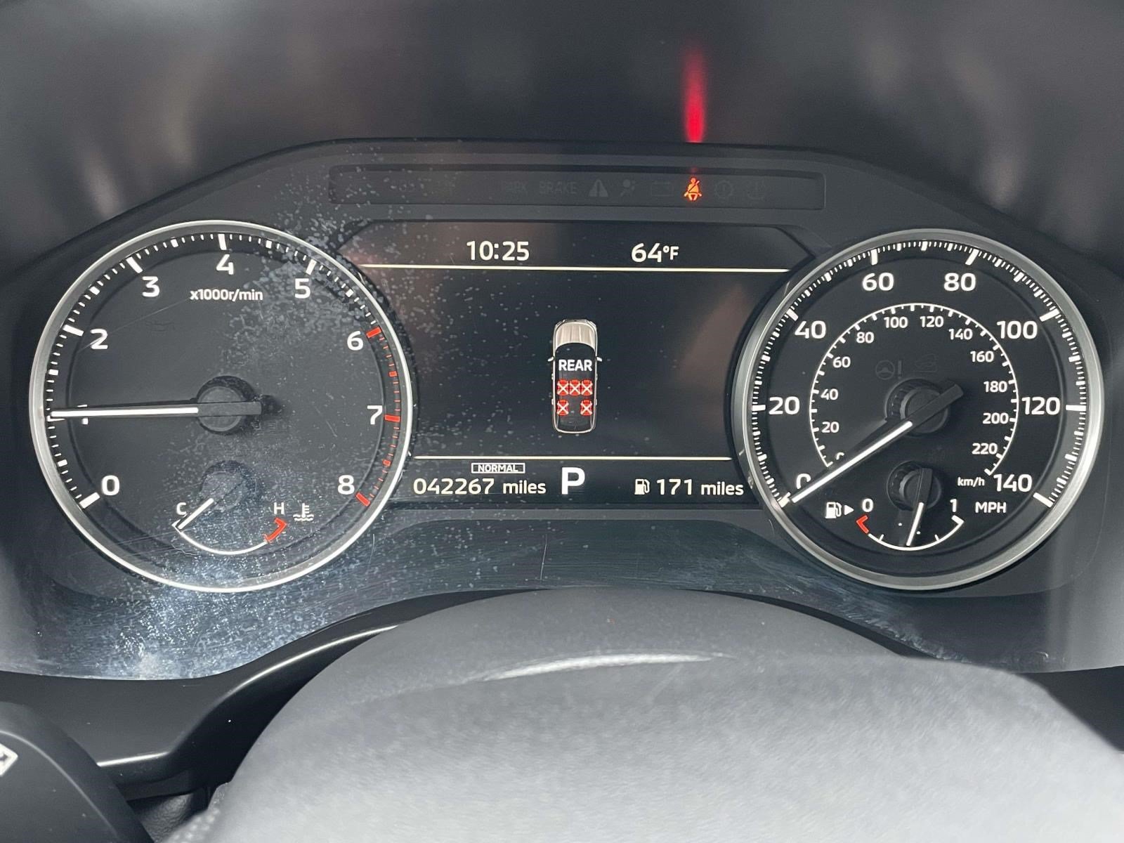 Used 2025 Graphite Gray Mitsubishi SE image 19