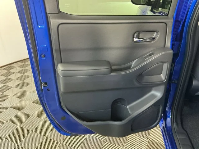 New 2027 Blue Nissan SV image 19