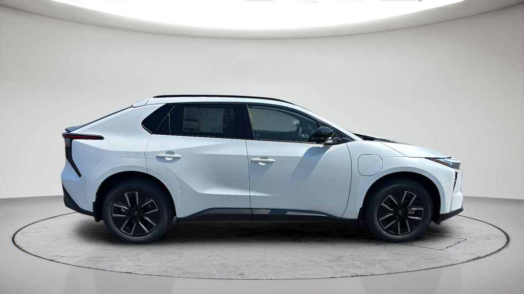 New 2026 Wind Chill Pearl Toyota XLE image 17