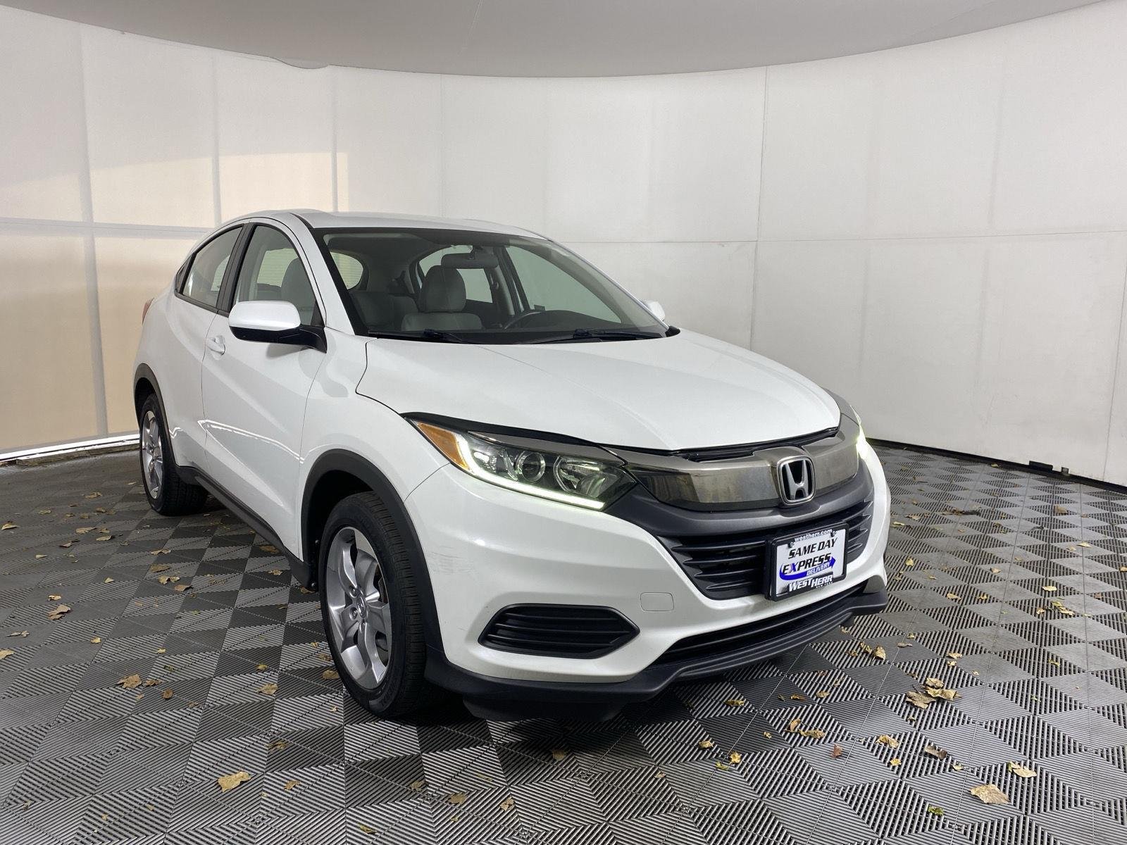 Used 2019 Platinum White Pearl Honda LX image 10