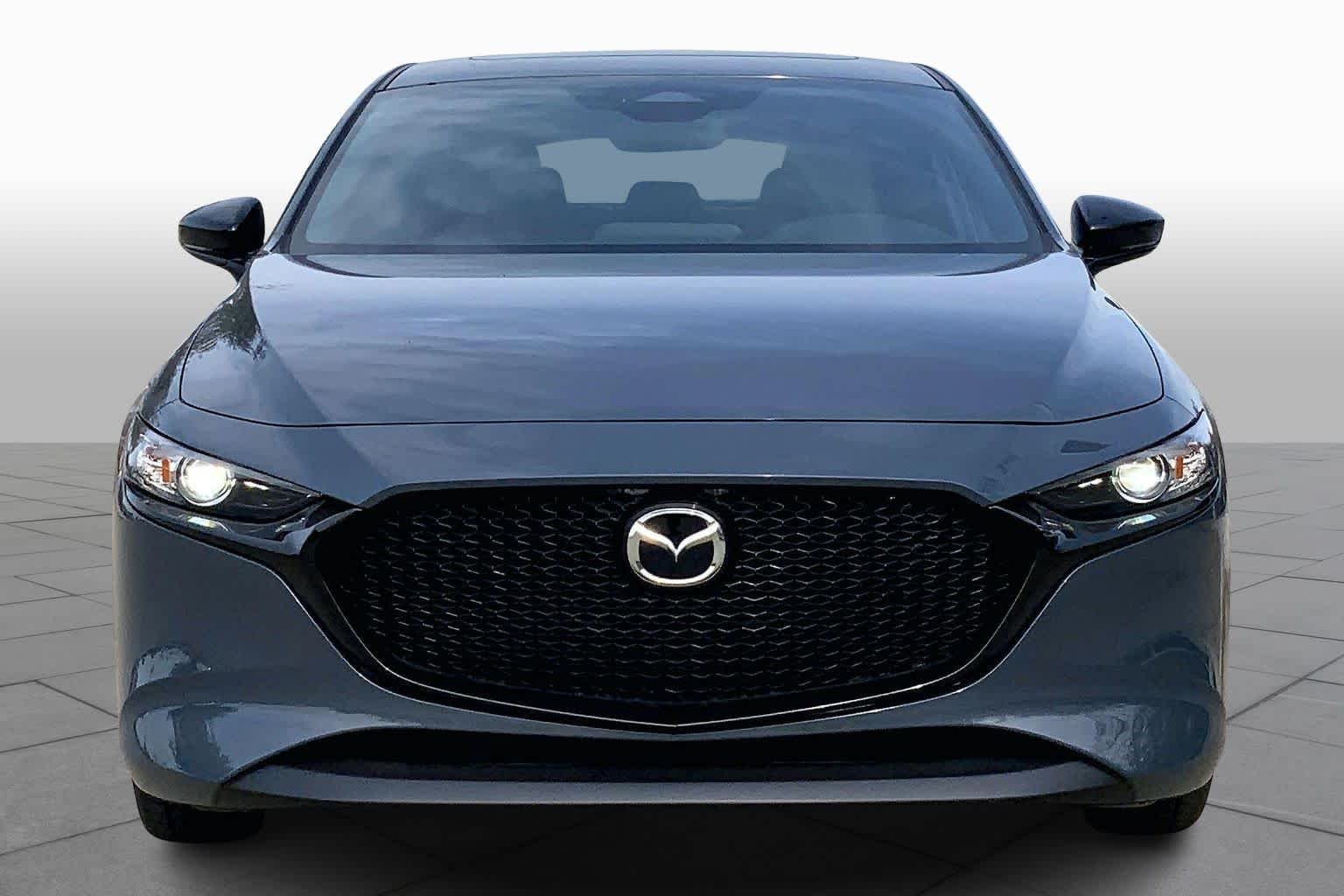 2026 Mazda Mazda3 Carbon Edition - Photo 3