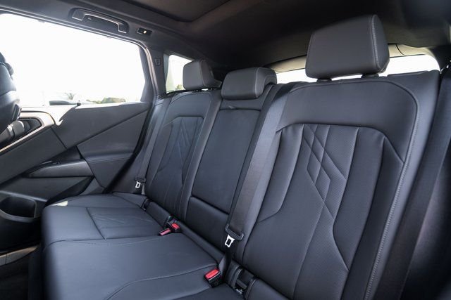 2025 BMW X3 30 - Photo 31