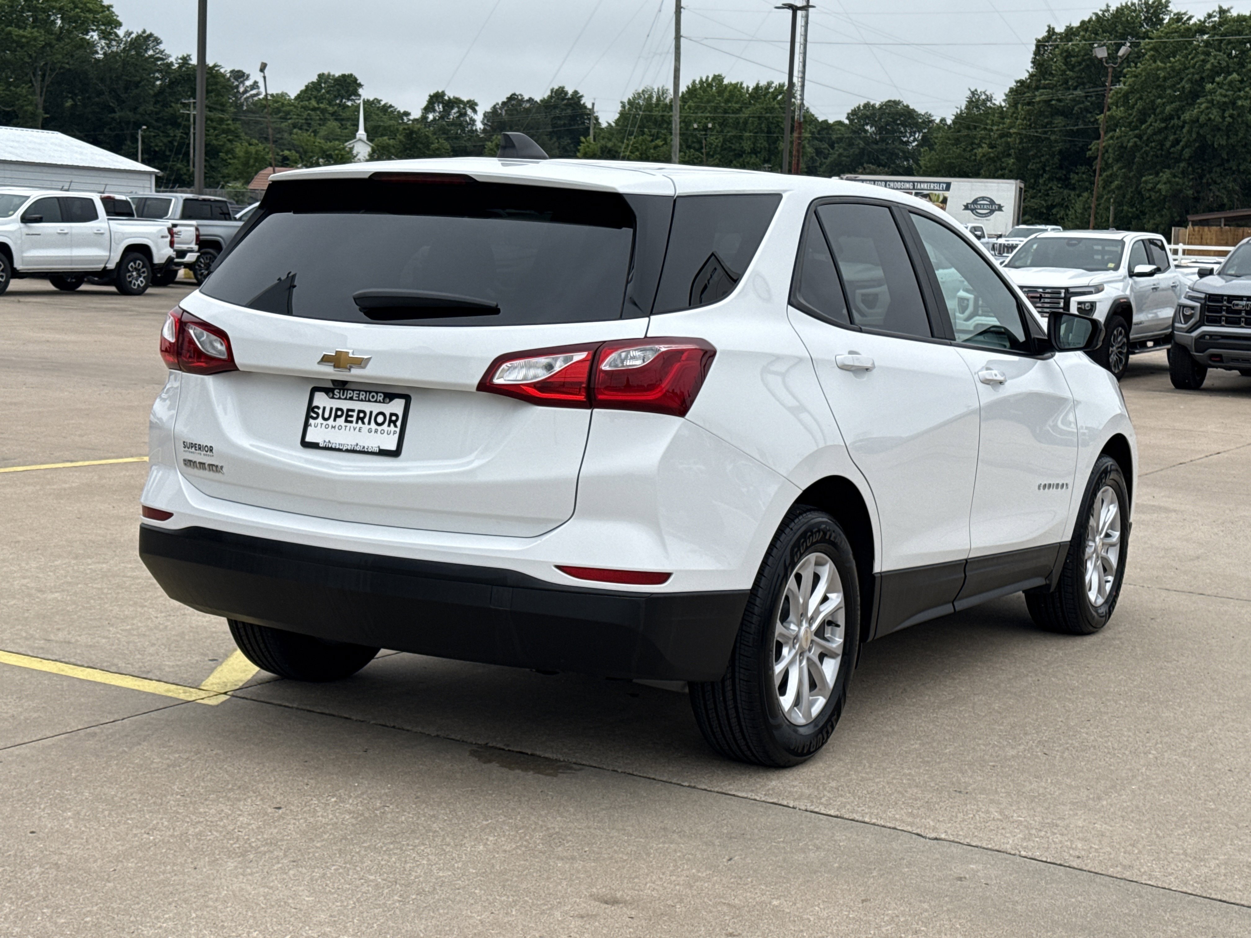 Used 2021 SUMMIT WHITE Chevrolet LS image 3
