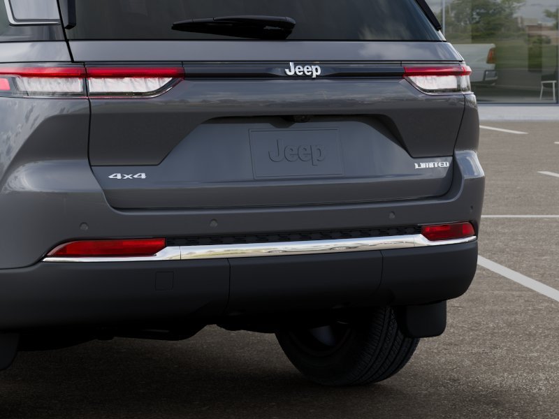 New 2027 Sting-Gray Clear-Coat Paint Jeep Limited image 13