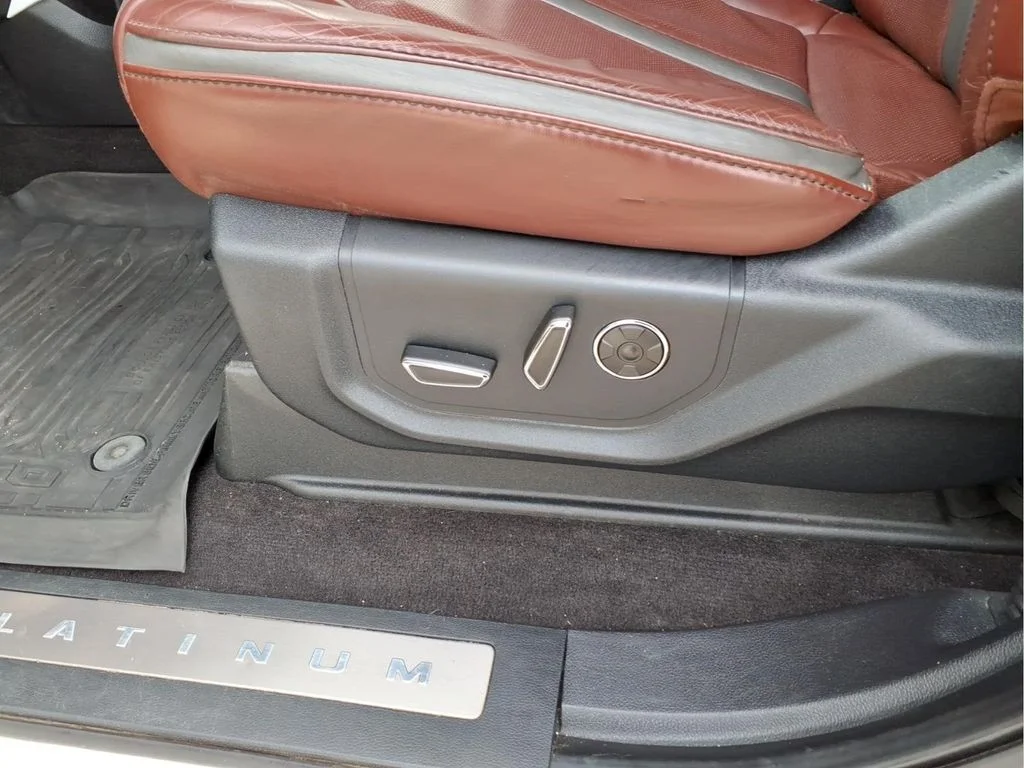 Used 2020 White Ford Platinum image 13