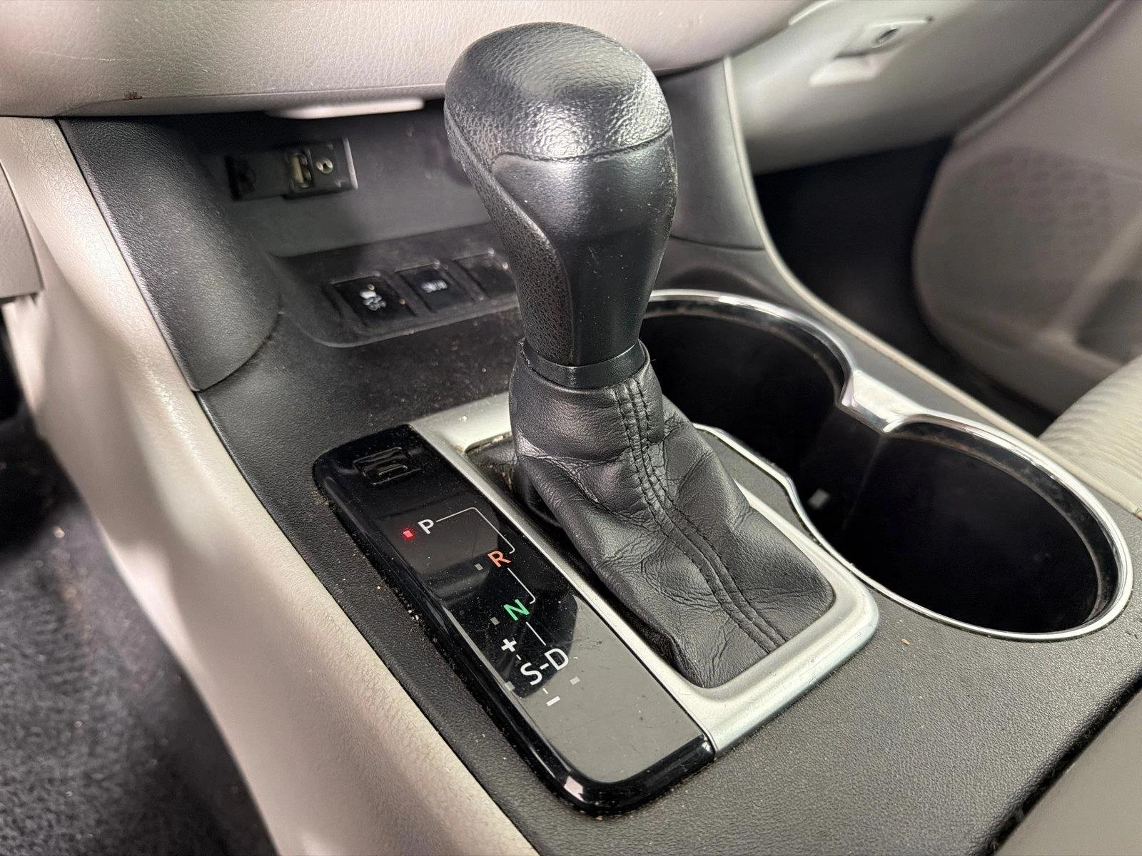 Used 2016 Predawn Gray Mica Toyota LE image 30