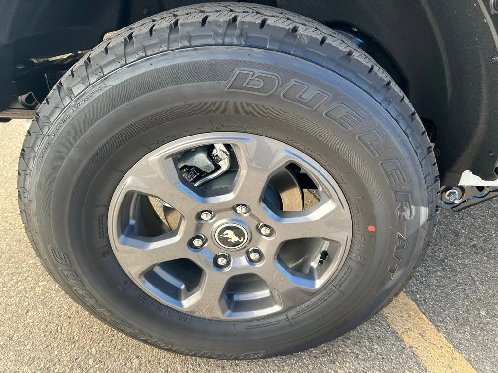 New 2026 Avalanche Gray Ford Big Bend® image 32