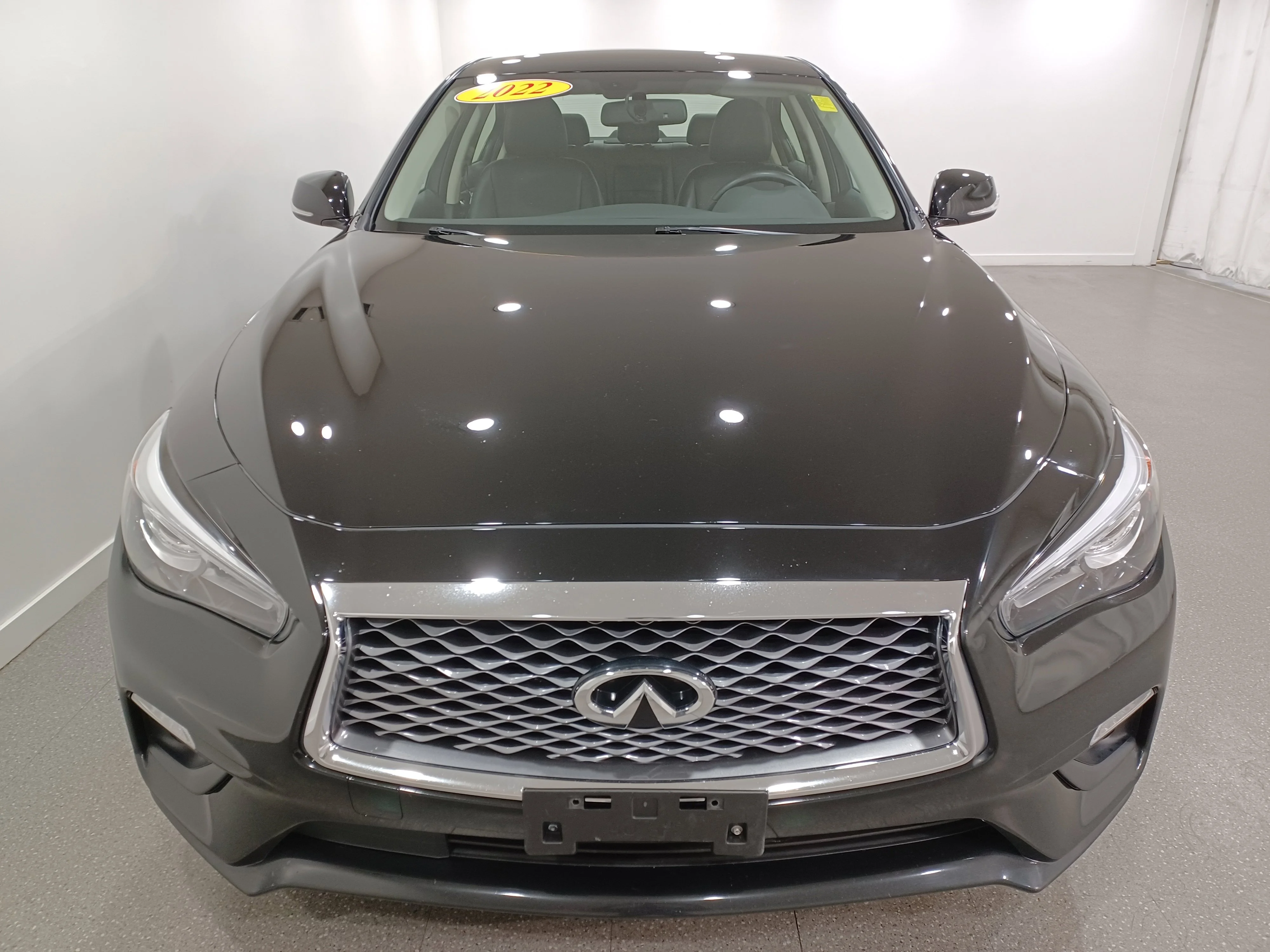 Certified Used 2022 Black Obsidian INFINITI Pure AWD*Black Obsidian | Htd Leather | Htd Wheel | Rain Sense Wipers | Park Assist | Apple CarPlay image 3