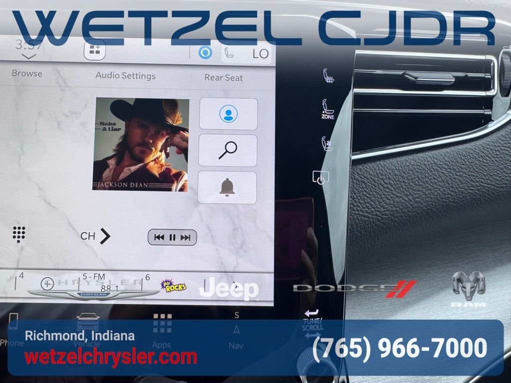 New 2026 Velvet Red Pearl-Coat Exterior Paint Jeep Limited Altitude image 18
